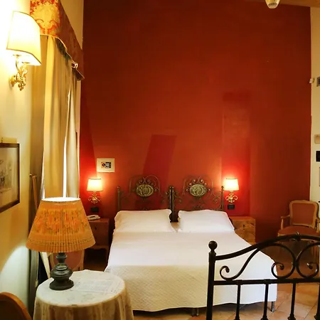 德拉佩里旅馆 3*