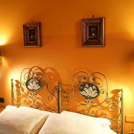 Delle Drapperie