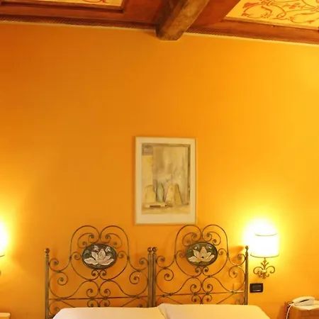 Delle Drapperie Hotel
