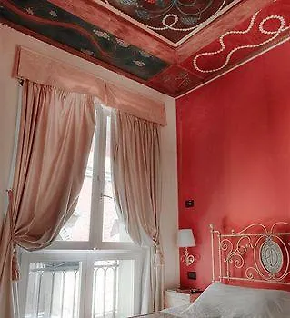 Delle Drapperie Hotel 3*