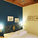 Delle Drapperie Szálloda 3*