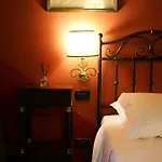 Delle Drapperie Szálloda 3*