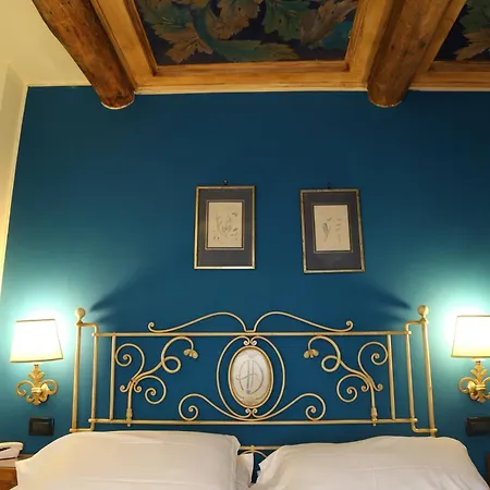 Delle Drapperie Hotel 3*