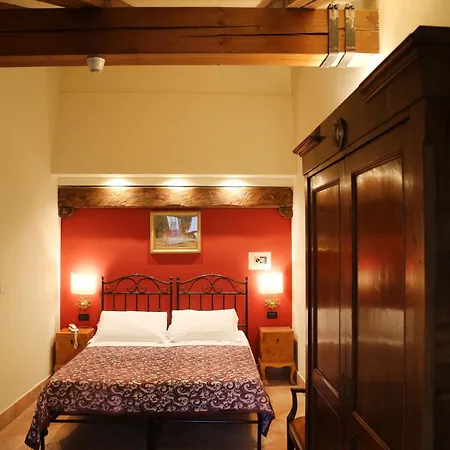 Delle Drapperie Hotel 3*