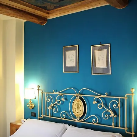 Delle Drapperie Hotel