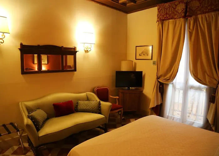 Delle Drapperie 3* Bologna