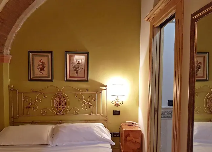 Delle Drapperie 3*